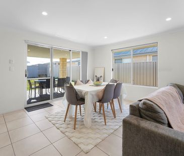 Modern Rental House in Desirable Dudley Park Neighborhood - Your Co... - Photo 4