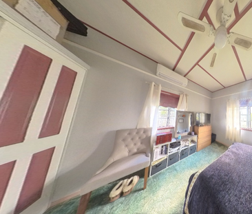 Cottage with Timeless Appeal - Photo 4