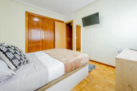 Calle de Sinesio Delgado, Madrid, Community of Madrid 28029 - Photo 3