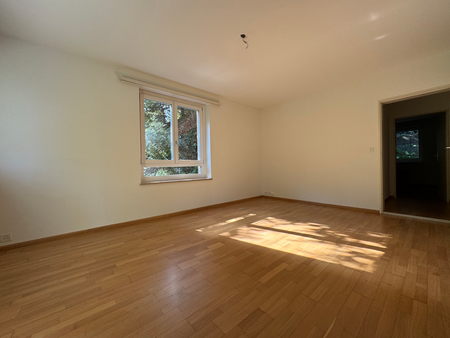 Moderne 3.5 Zimmer-Wohnung im Grünen, ruhig und zentral im Gundeli - Photo 3