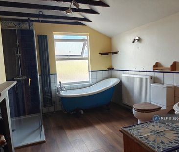 3 bedroom terraced house to rent - Photo 5