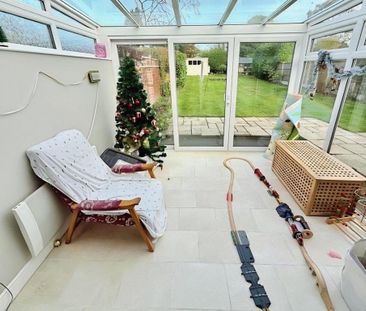 4 bedroom house to rent - Photo 1