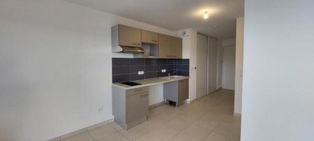 location Appartement T2 DE 44.2m² À BALMA - Photo 4