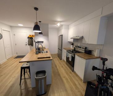🏠 41⁄2 NEUF 2025 | Sans loyer jusqu'en juillet | Meubles offerts - Photo 3