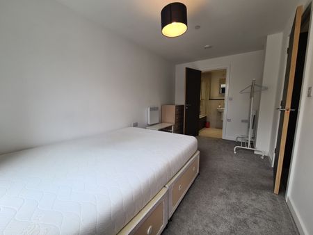 2 Bed Flat, Woden Street, M5 - Photo 5
