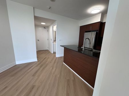 For Lease - 2240 Lakeshore Boulevard Unit# 2707, Toronto, Ontario - Photo 2