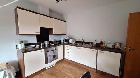 1 bedroom flat to rent - Photo 4