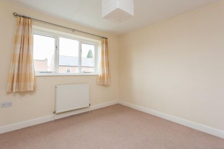 Manor Road, Easingwold, York YO61 - Photo 3