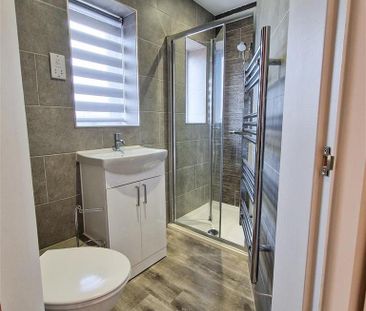 1 bedroom in a house share to rent - Photo 6