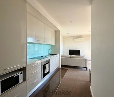 Neat & Convenient 1-Bedroom Unit in Belmont - Photo 1
