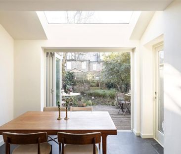 4 bedroom terraced house to rent - Photo 4