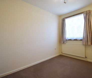4 bedroom terraced house to rent - Photo 3