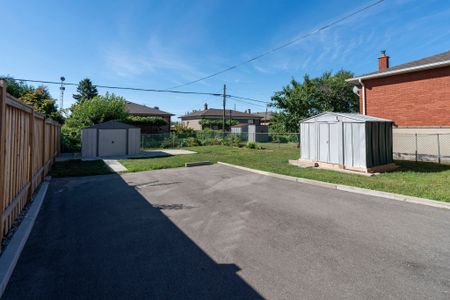 For Lease - 343 Ranee Avenue Unit# Main, Toronto, Ontario - Photo 2