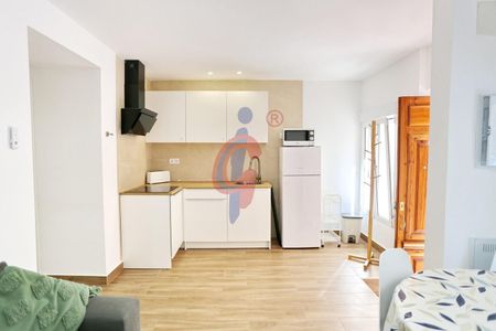 Casa o chalet de alquiler en Calle Vicente Ramos, 6, Pueblo - Photo 3