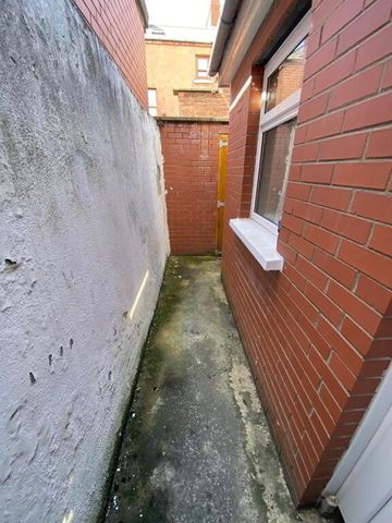 13 Lendrick Street, Belfast, BT5 4HQ - Photo 5