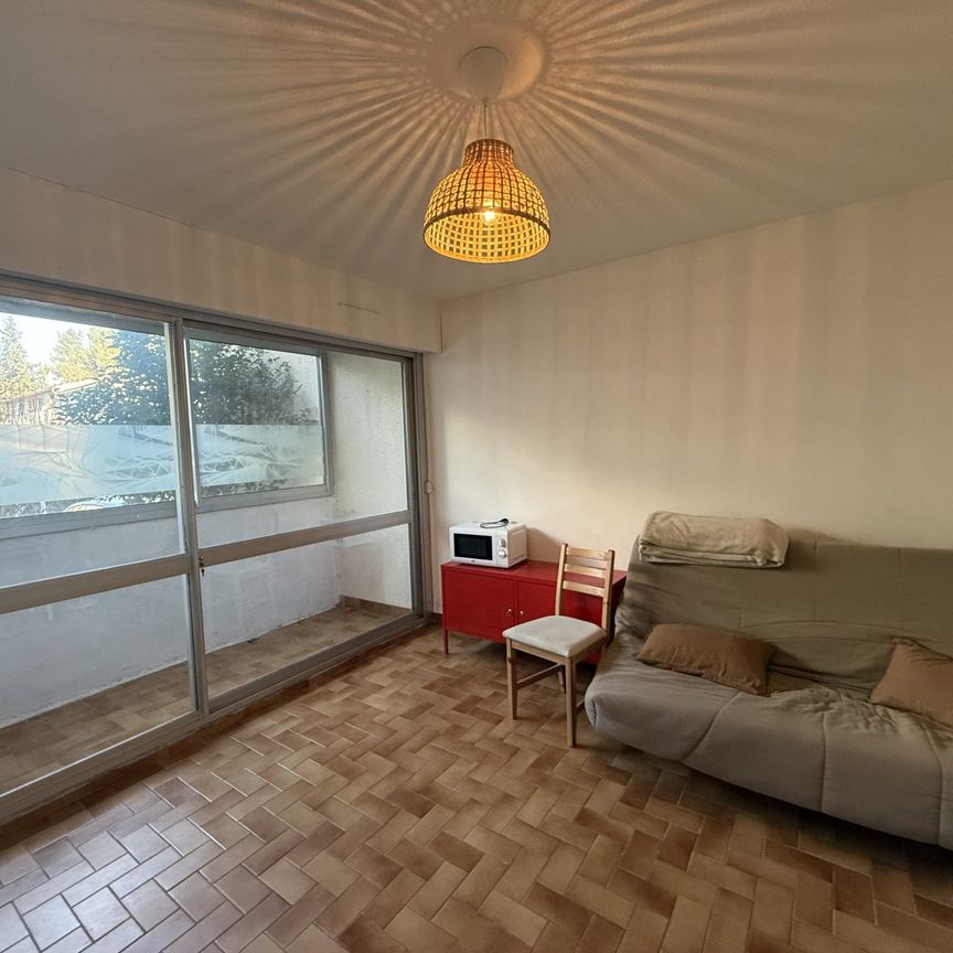 Hopitaux-Facultés - Studio - 20m² - Photo 1