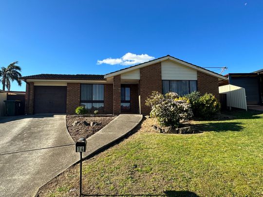 Lovely Home in Quiet Street! - Photo 1