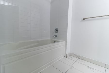 For Lease - 55 Smooth Rose Court Unit# 1409, Toronto, Ontario - Photo 3