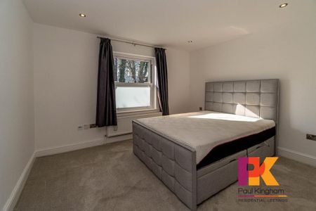 2 bedroom apartment to rent - Photo 3