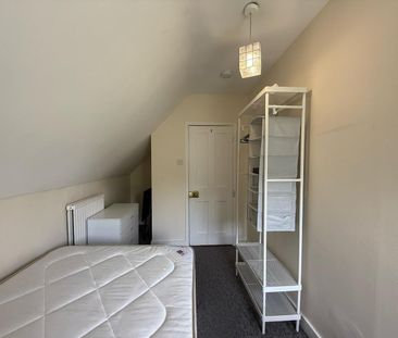Room in a Shared Flat, Madeley Road, W5 - Photo 2