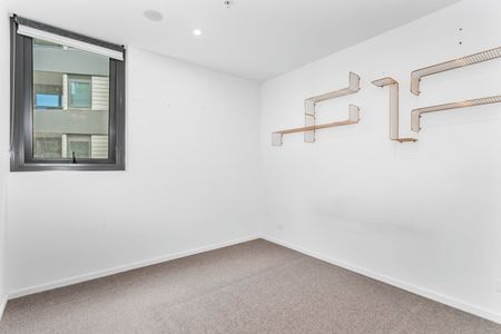 Spacious 1-Bedroom Apartment with Modern Amenities! - Photo 2