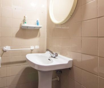 Calle de Guillem de Castro, Valencia, Valencian Community 46008 - Photo 5