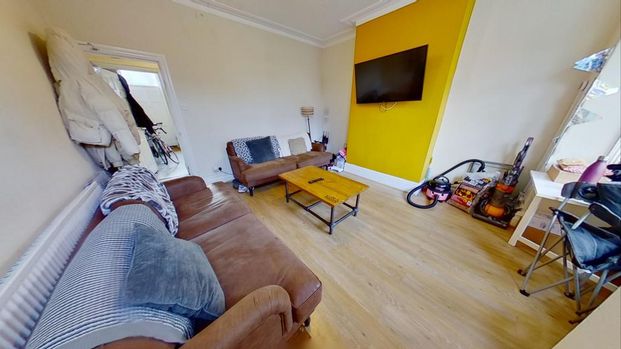 5 bedroom house to rent - Photo 1