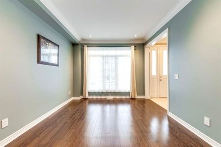 For Lease - 3113 Trailside Drive, Oakville, Ontario - Photo 2