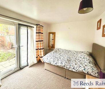 3 bedroom semi-detached house to rent - Photo 2