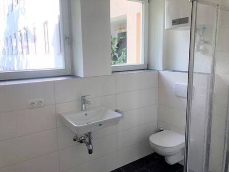 Schwaz: Wundervolle 4,5 Zimmer-Wohnung im Herzen von Schwaz mit 2 Loggias und Gemeinschaftsgarten - Foto 4