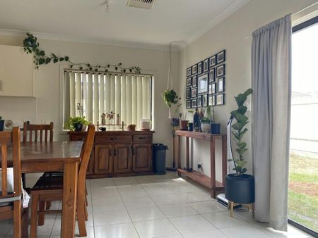 27 Phillips Street - Photo 3