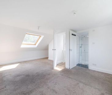 4 bedroom end of terrace house to rent - Photo 5