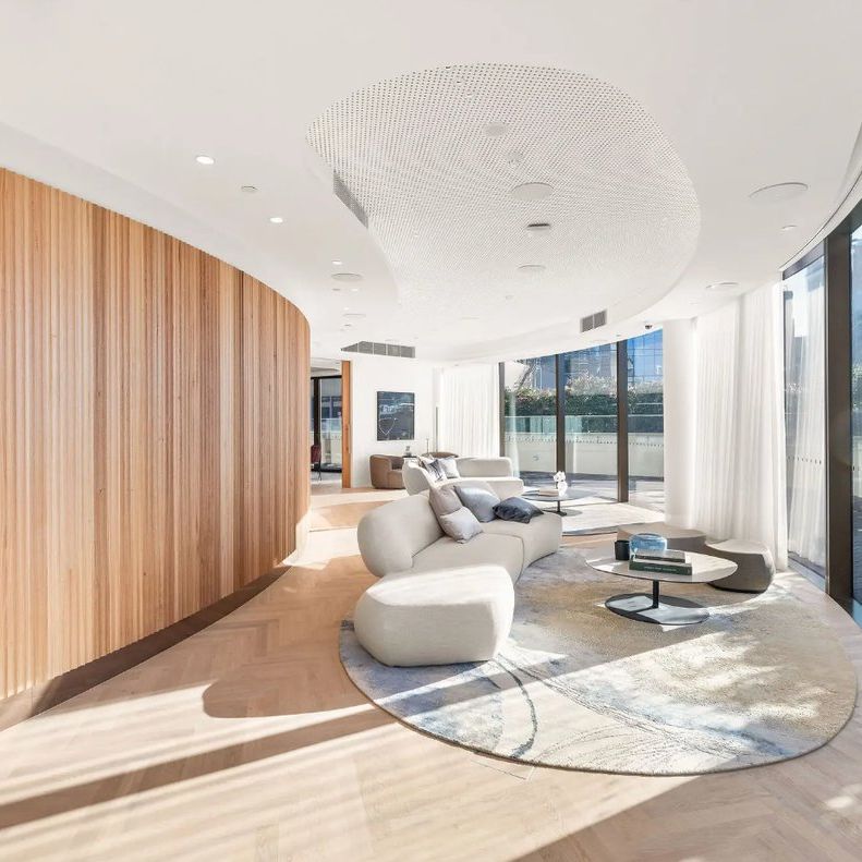 First Home for Luxury and Fashion Icon I Exclusive Amenities and Services - Photo 1