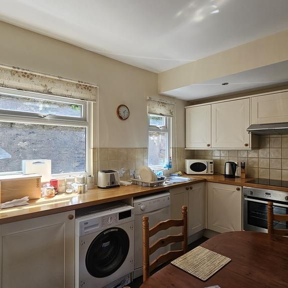 2 bedroom end of terrace house to rent - Photo 1