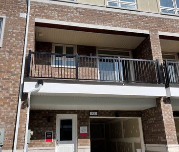 For Lease - 81 Imperial College Lane, Markham, Ontario - Photo 3