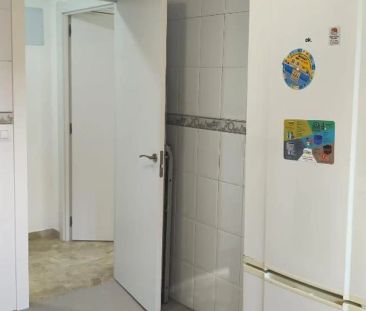 Piso de alquiler en Calle Islandia, 11, Juzgados - Plaza de Toros - Photo 2