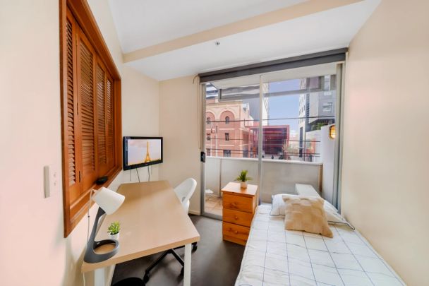 Room 1 (Private) - Photo 1