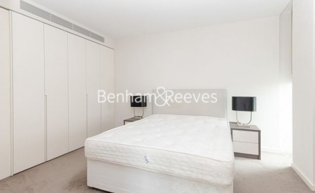 1 Bedroom flat to rent in Southbank Tower, Waterloo, SE1 - Photo 1