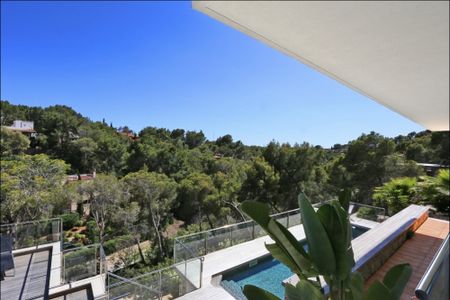 Luxury villa with panoramic views in Portals Nous - Photo 4