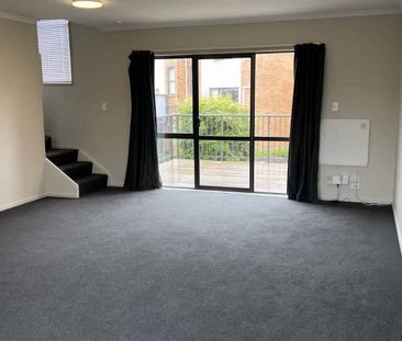 228/172 McLeod Road Te Atatu South - St Clair Village – Beautifully... - Photo 1