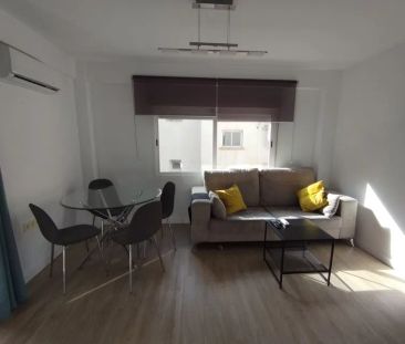 Alquiler de piso en Avenida de Carlos Haya, 95 - Photo 1