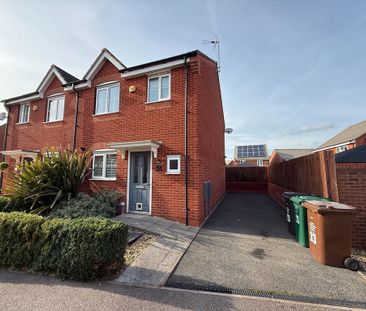 3 bedroom semi-detached house to rent - Photo 5