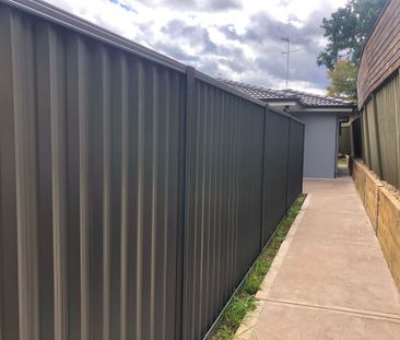 2 Bedroom Granny Flat in Quiet Location! - Photo 2