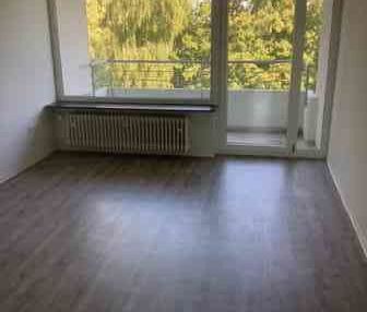 Teilsanierte 2 Zimmer-Wohnung mit Balkon / WBS erforderlich - Photo 5