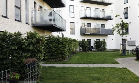 Egedal Stationsby - God regulær 3 vær. lejebolig med stor altan - Photo 2