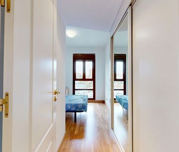 Piso de alquiler en Del Puerto de Pozazal, Ensanche de Vallecas - L... - Photo 4