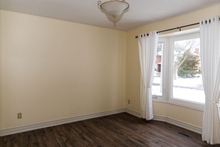 For Lease - 11 Foster Crescent, Whitby, Ontario - Photo 4