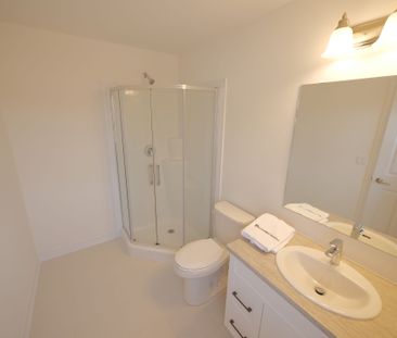 For Lease - 4 Shipley Avenue, Collingwood, Ontario - Photo 6