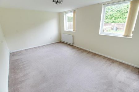 3 bedroom semi-detached house to rent - Photo 3