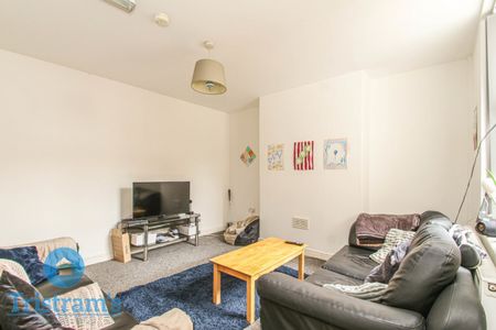 5 bed Shared House for Rent - Photo 2